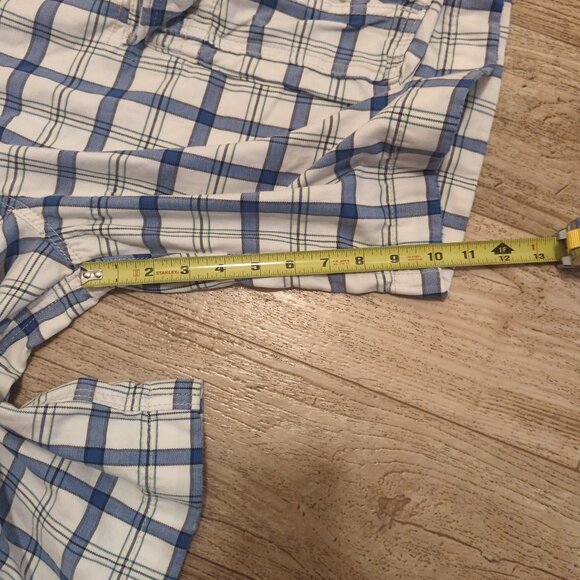 Hollister Mens 33 (measures 37x10) White Blue Plaid Cargo Shorts Button Fly - Picture 4 of 11